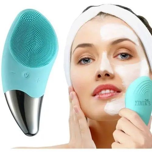 Brosse Nettoyante Visage En Silicone 3 en 1 (Nettoyage , gommage, Massage  )